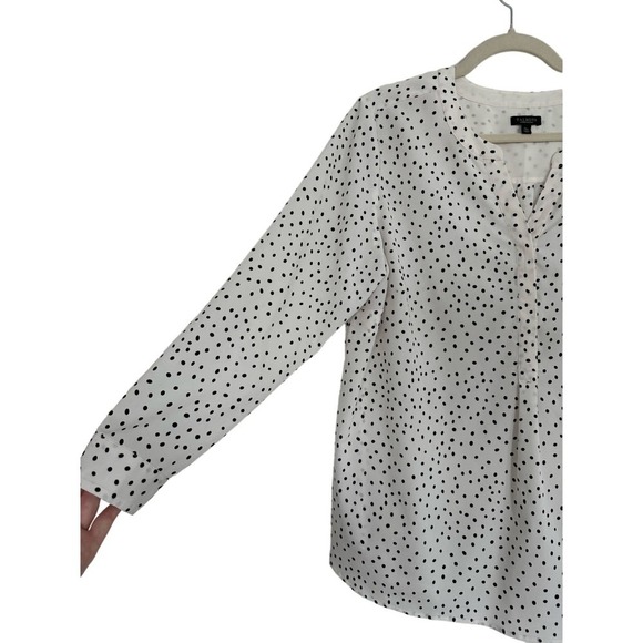 Talbots White Button Up Blouse with Polka Dots Size 1X Petite - Picture 4 of 5